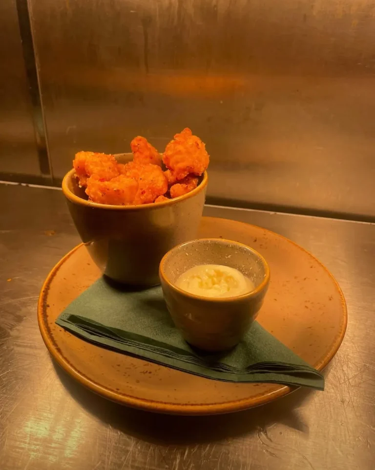 Salt and pepper squid with garlic mayo